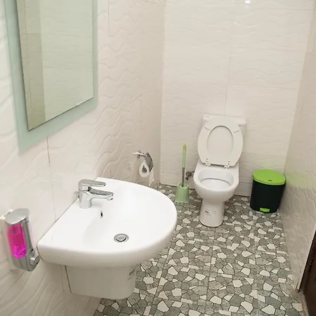 Helppoint Guesthouse-2