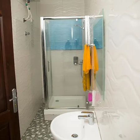 Helppoint Guesthouse-3