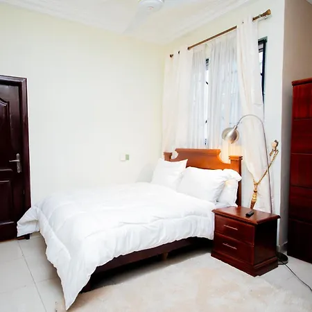 Aduk Guest House Airport City Accra-3
